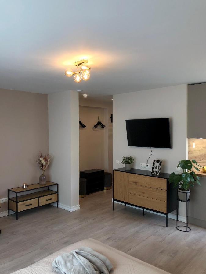 Modern Studio Apartment Near The Beach - 5 Min Walk Liepaja Luaran gambar